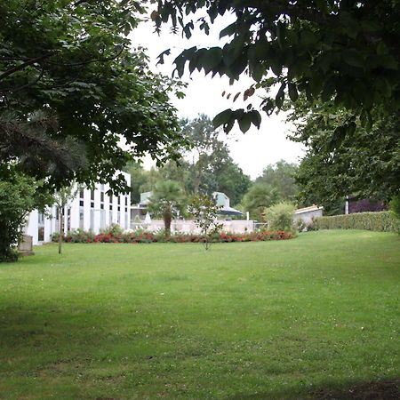 Agape Hotel Bessines Zewnętrze zdjęcie