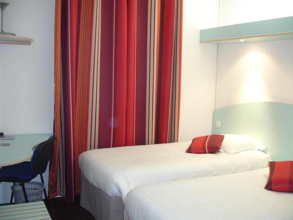 Agape Hotel Bessines Zewnętrze zdjęcie