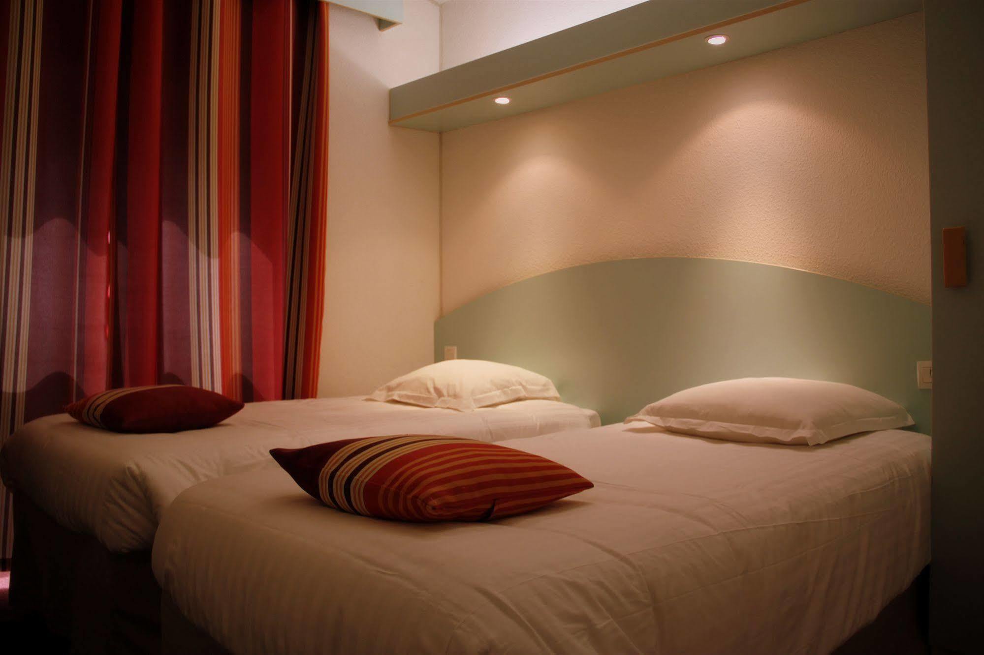 Agape Hotel Bessines Zewnętrze zdjęcie